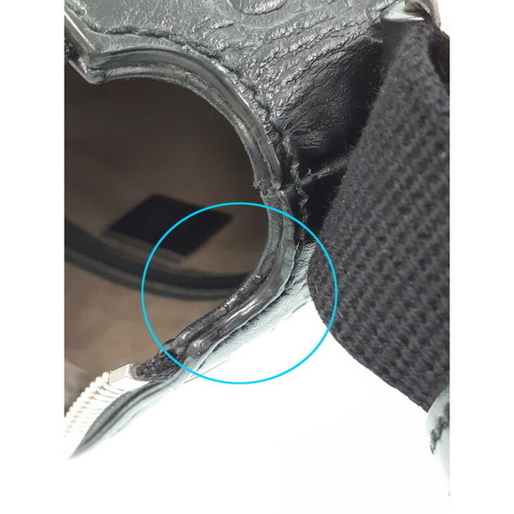 Gucci Signature Messenger Bag Shoulder - Picture 6 of 9